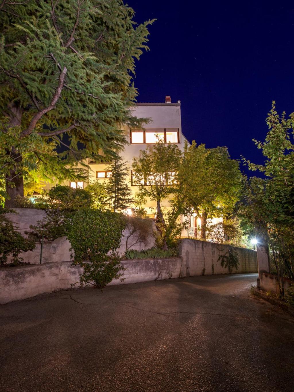 A Casa Di Galdino E Vittorianna Apartment LʼAquila Екстериор снимка