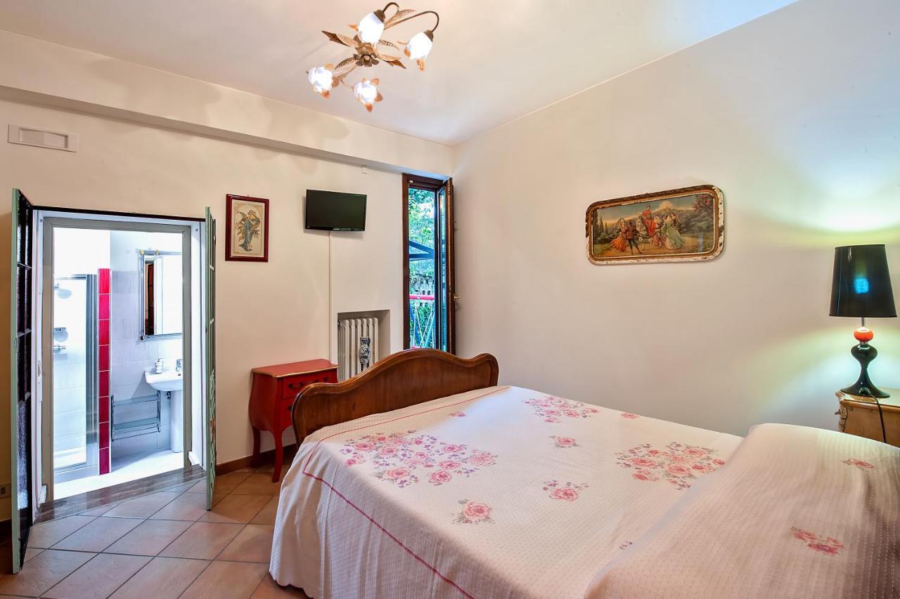A Casa Di Galdino E Vittorianna Apartment LʼAquila Екстериор снимка