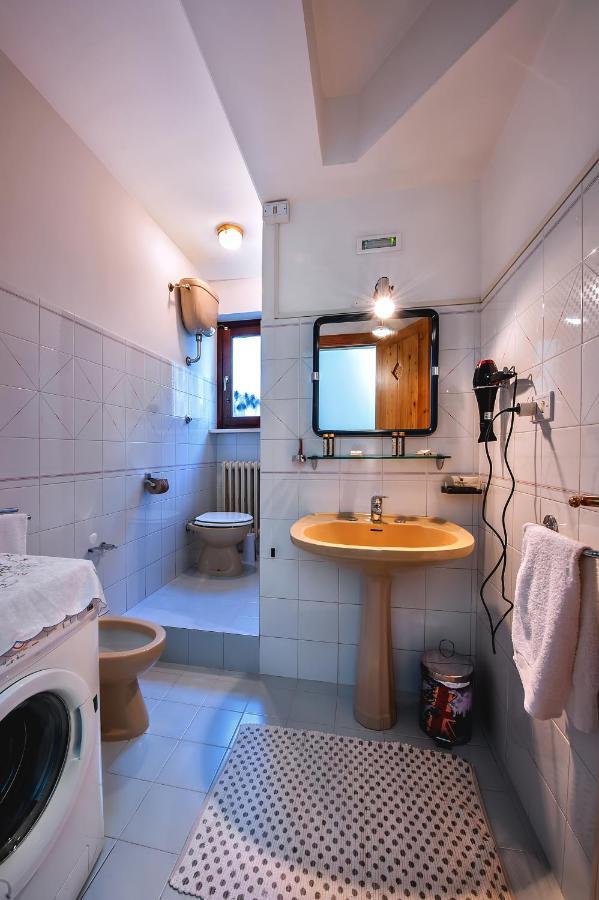 A Casa Di Galdino E Vittorianna Apartment LʼAquila Екстериор снимка